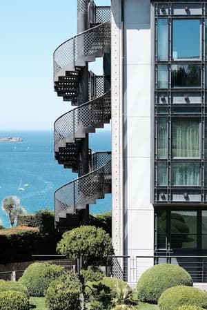 thumbnail: Exterior