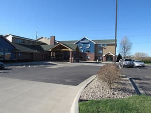 thumbnail: Exterior