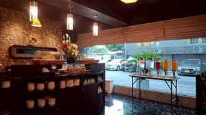 thumbnail: Restaurant