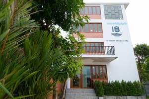 thumbnail: General view
