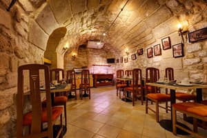 thumbnail: Restaurant