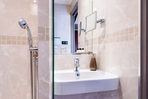 thumbnail: Bathroom