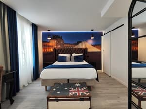thumbnail: Room