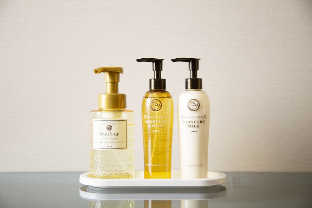 Bathroom amenities