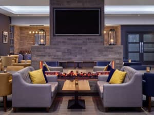 thumbnail: Bar (on property)
