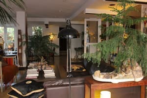 thumbnail: Lounge