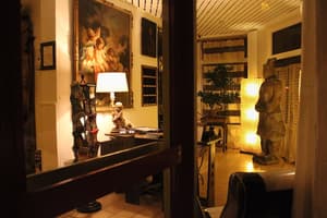 thumbnail: Interior detail