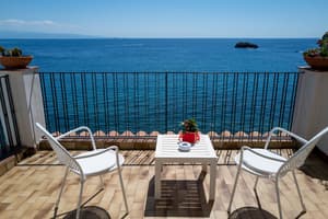 thumbnail: Terrace/patio