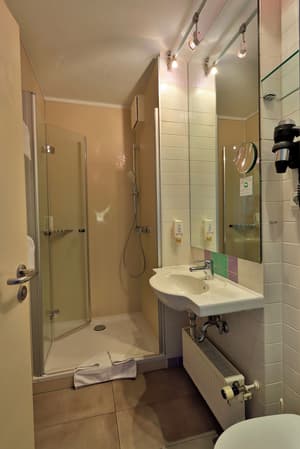 thumbnail: Bathroom