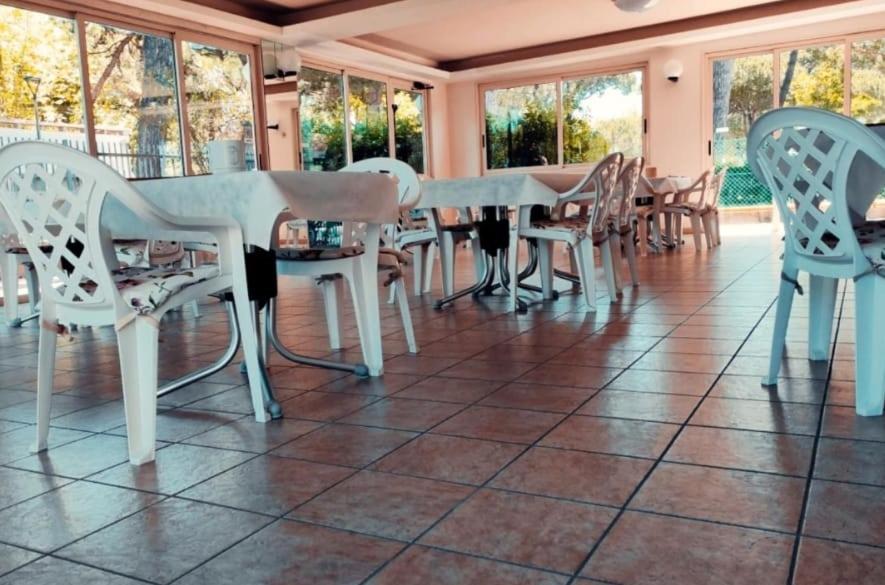 Restaurant-cafeteria