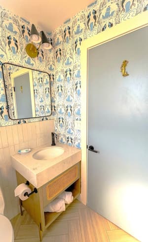 thumbnail: Bathroom