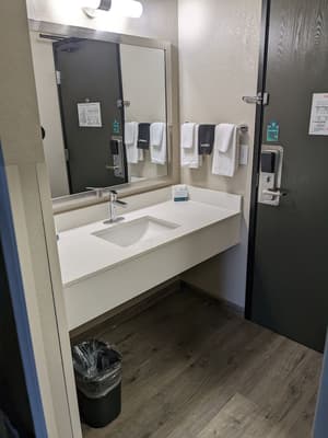 thumbnail: Bathroom