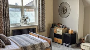 thumbnail: Room