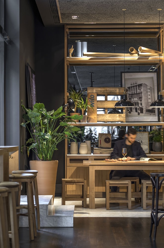 Restaurant-cafeteria