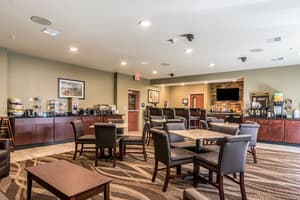 thumbnail: Breakfast area
