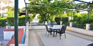 thumbnail: Terrace/patio