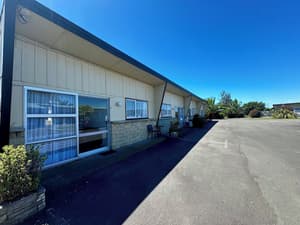 thumbnail: Exterior