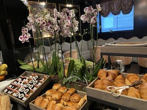 thumbnail: Breakfast buffet