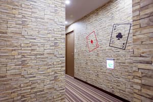 thumbnail: Hallway