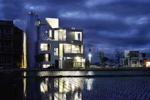 thumbnail: Exterior