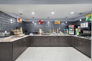thumbnail: Breakfast area