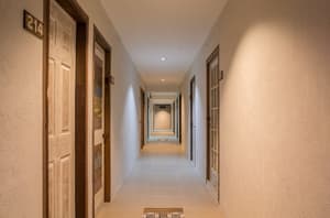 thumbnail: Hallway