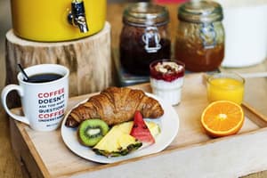 thumbnail: Breakfast area