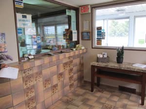 thumbnail: Interior entrance
