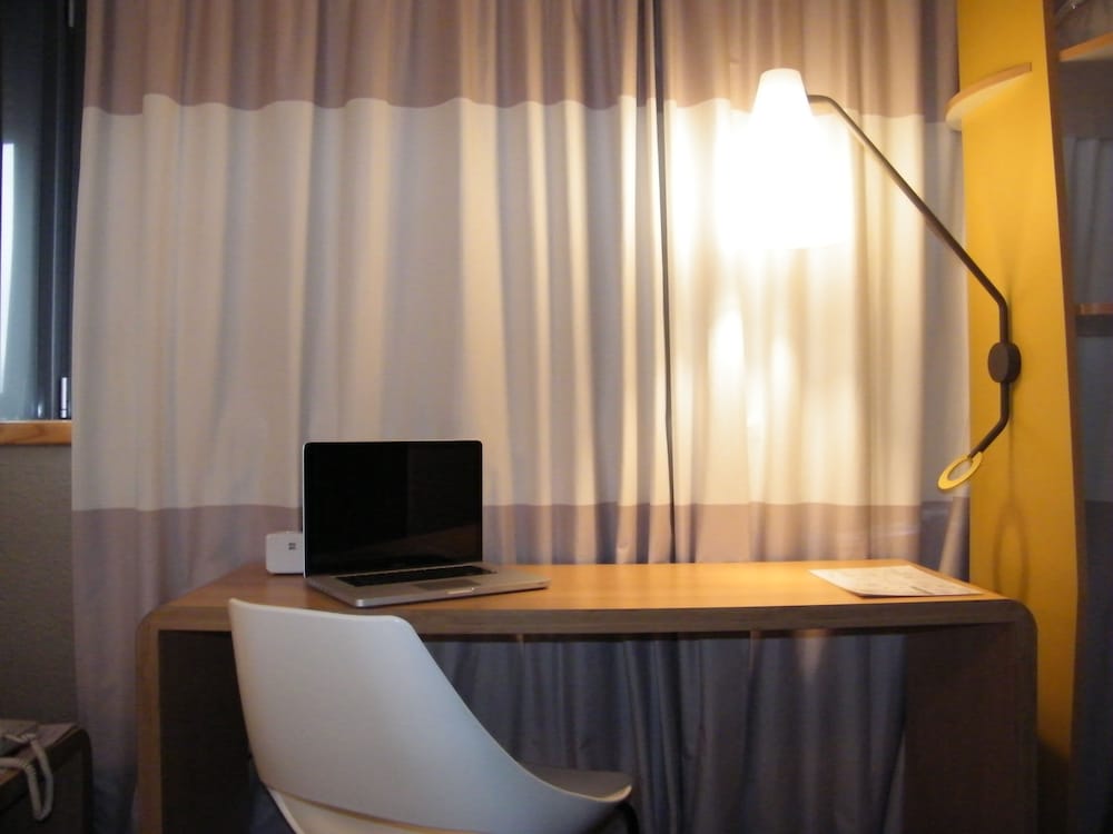In-room business center