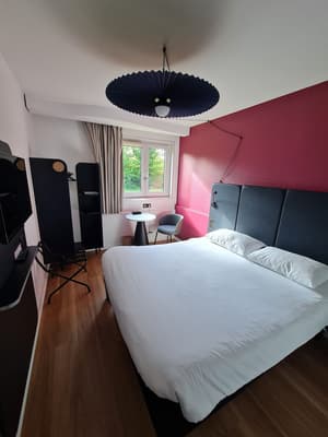 thumbnail: Room