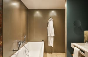 thumbnail: Room amenity
