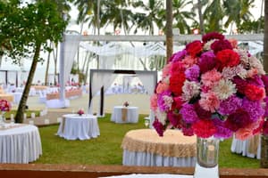 thumbnail: Outdoor wedding area