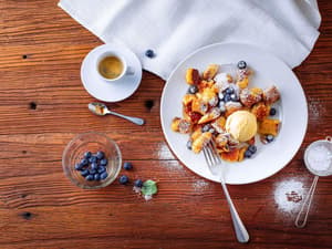 thumbnail: Breakfast area