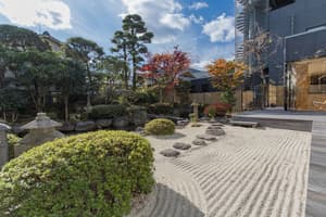 thumbnail: Courtyard
