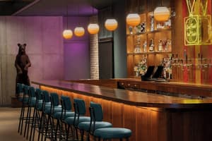 thumbnail: Bar (on property)