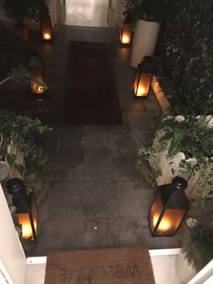 thumbnail: Courtyard view