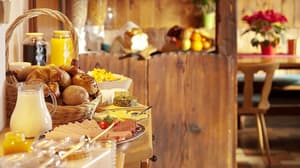 thumbnail: Breakfast area