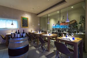 thumbnail: Restaurant