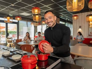 thumbnail: Restaurant