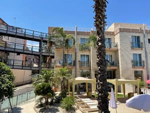 thumbnail: General view