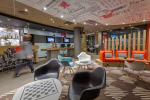 thumbnail: Interior entrance