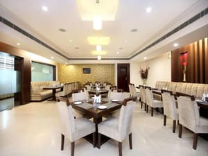 thumbnail: Restaurant