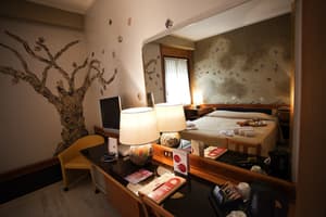 thumbnail: Room