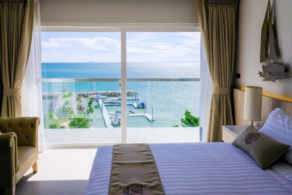 Beach/ocean view