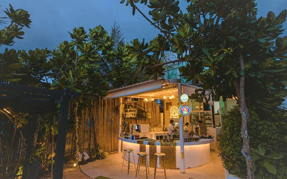 Beach bar