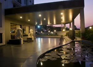 thumbnail: Exterior