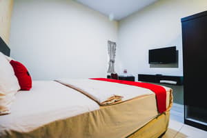 thumbnail: Room