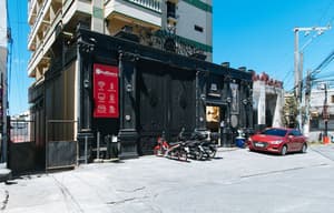 thumbnail: Exterior