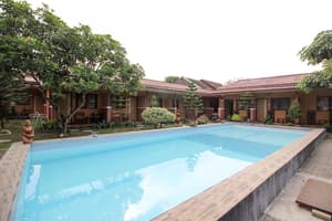 thumbnail: Outdoor pool