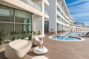 thumbnail: Exterior